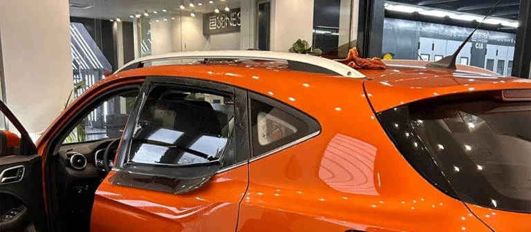 Oscuramento vetri auto: comfort, stile e sicurezza oscuramento vetri auto