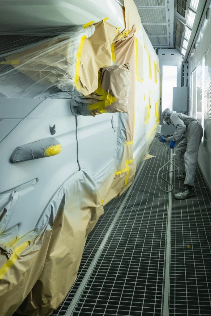 Verniciatura auto professionale: precisione e tecnologia verniciatura