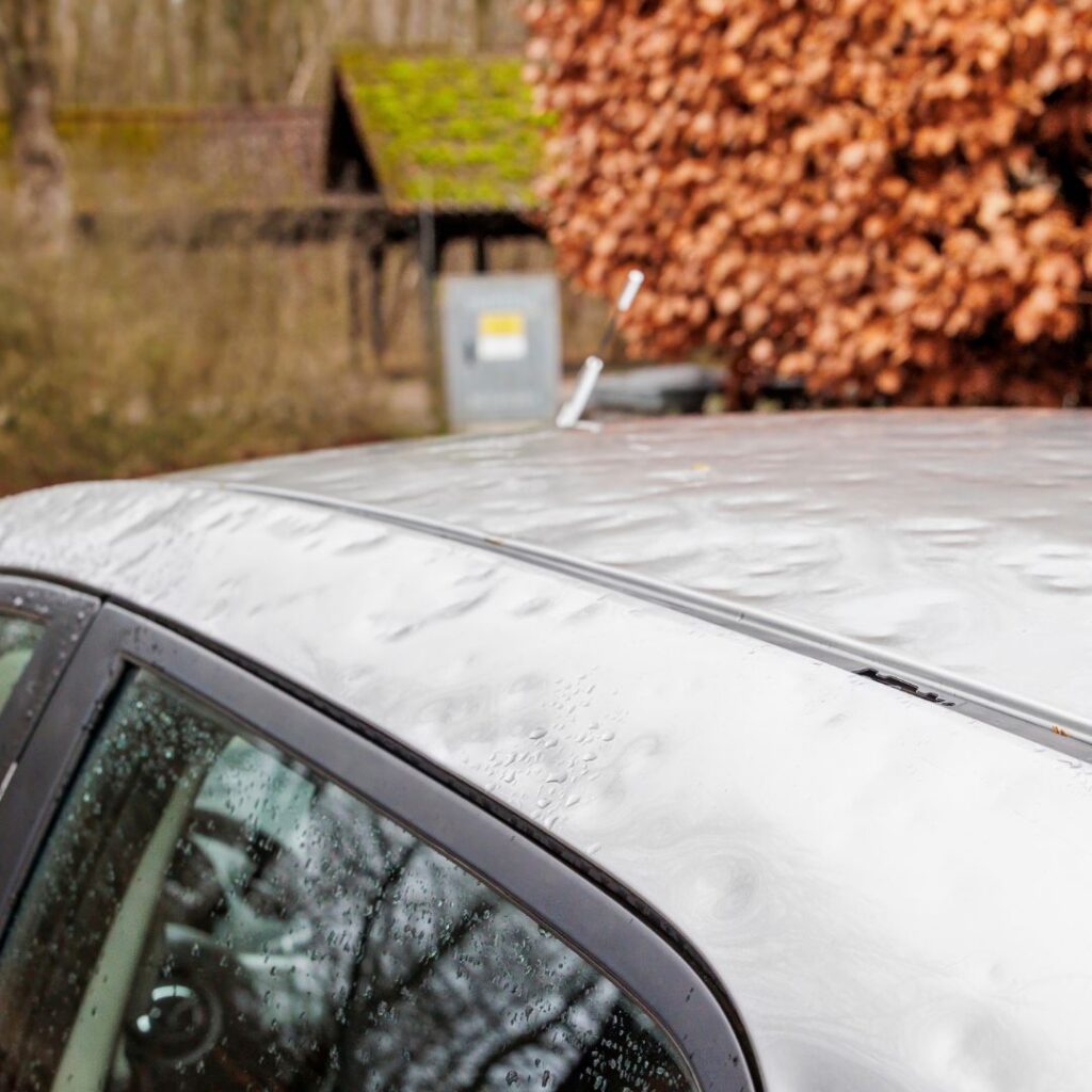 Danni grandine auto e camper: cosa fare e come ripararli grandine